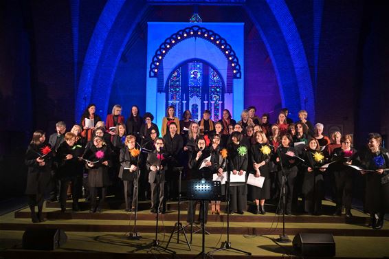 Een ode aan de lente door Variopinti en New Sound - Beringen