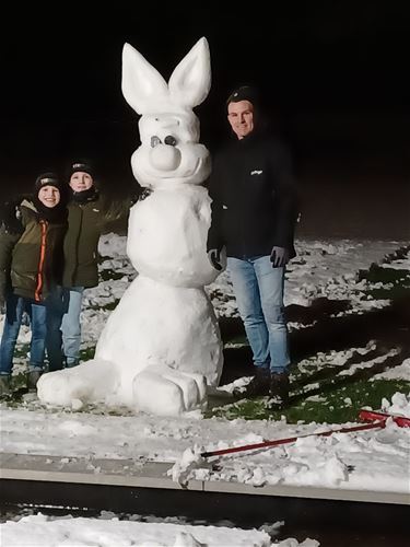 Een sneeuwkonijn! - Beringen