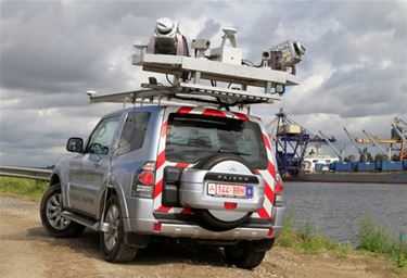 Een speciale wagen met camera's en sensoren - Oudsbergen