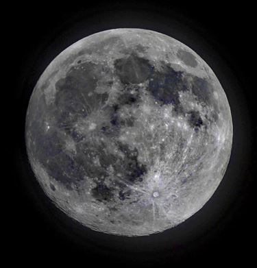 Een volle maan die straalt - Beringen