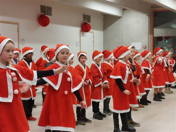 Een 'Warme Kerst' in de Corneliusschool - Pelt