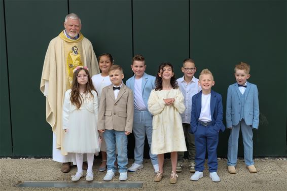 Eerste communie kinderen De Bron - Beringen