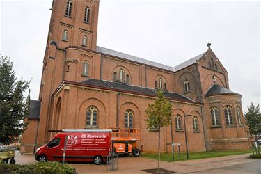 Eerste kerk in Limburg met zonnepanelen - Beringen