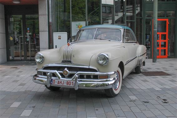 Eerste oldtimertreffen op de eerste zomerse avond - Lommel