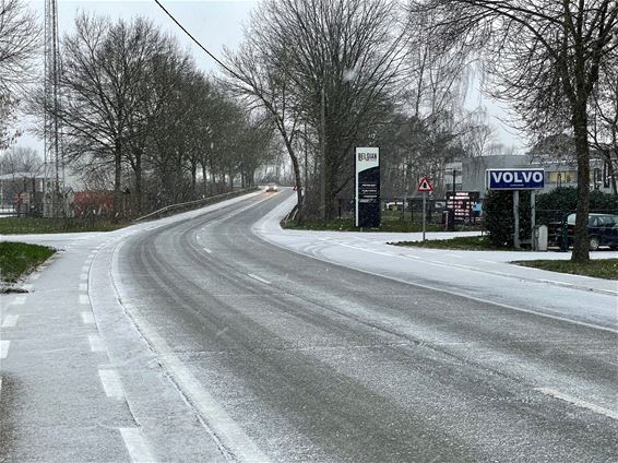 Eerste sneeuw en eerste ijsdag van het jaar - Beringen