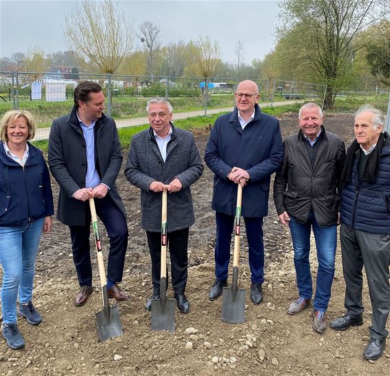 Eerste spade voor bouw onthaalcentrum De Kevie - Tongeren