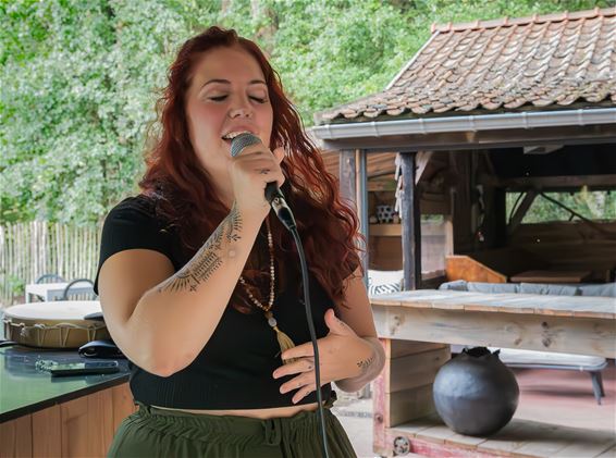 Elly Wild bij Blue Bar Beringen - Beringen