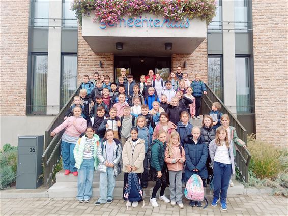 Een leerrijke voormiddag in het Gemeentehuis - Bocholt