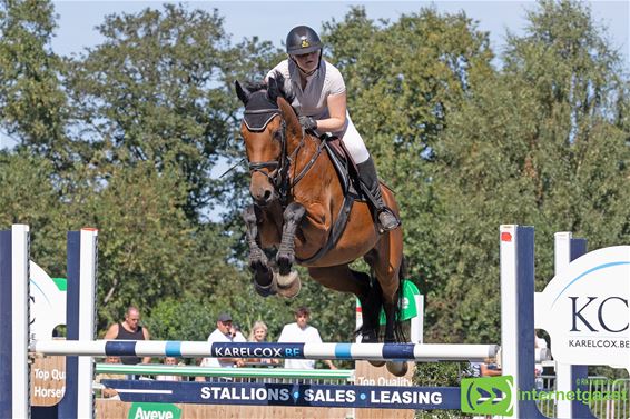 Evi Hendrix met Rigo-H op jumping Eksel - Peer