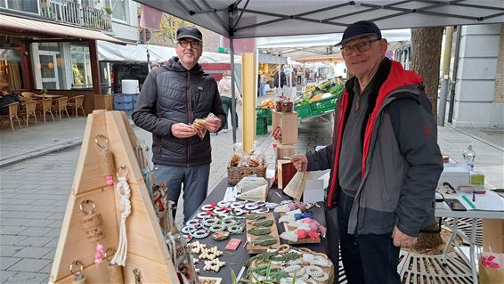 Familie Bergerhof op de markt - Pelt
