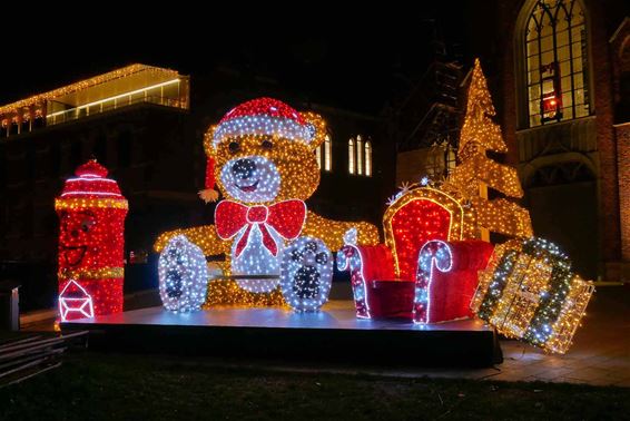 Feestverlichting en beren zijn er weer - Beringen