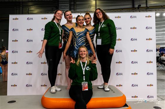 Jill sluit acro-carrière af met 7de plaats op BK - Lommel