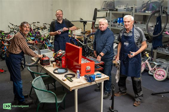 Fietsbieb Pelt zoekt extra vrijwilligers - Pelt