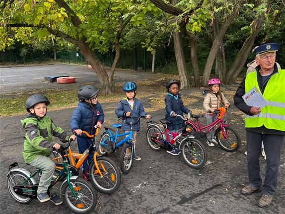 Lommel - Fietsdoolhof leert jonge fietsers verkeersregels
