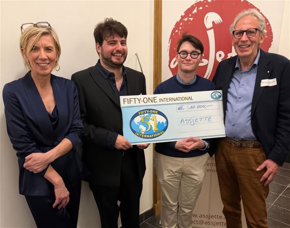 Fifty One Club Noord-Limburg schenkt 10.000 euro - Lommel & Pelt