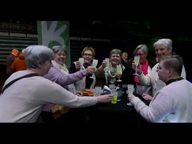 Pelt - Filmpje toont warme sfeer op nieuwjaarsborrel