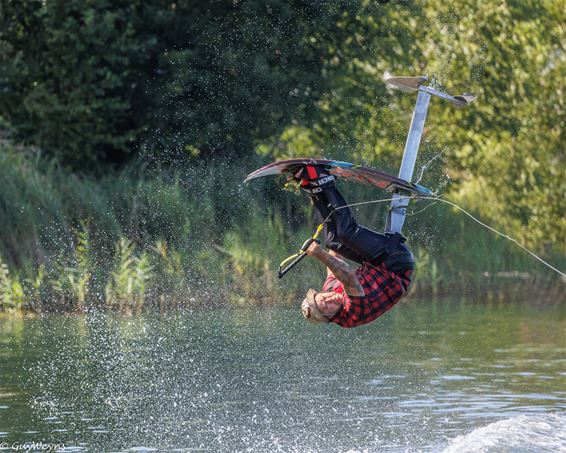 Foto's waterskishow Lommel Ski - Lommel