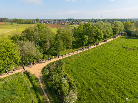 Fotograaf Jens stapt volledige OLV Trail mee - Pelt