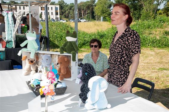 Gehaakte knuffels op de buurtbraderie - Lommel