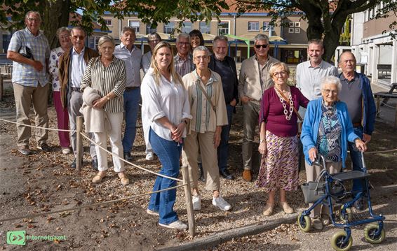 Pelt - Gepensioneerden VOX terug naar hun oude school
