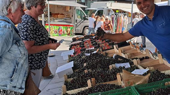 Geslaagde jaarmarkt tijdens kermisdagen - Pelt