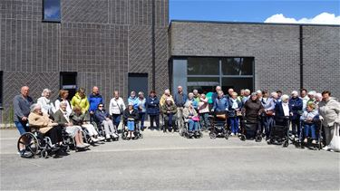 Lommel - Geslaagde rolstoelwandeling Samana
