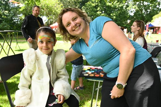 Gezellig Wereldfeest met prachtig weer - Lommel