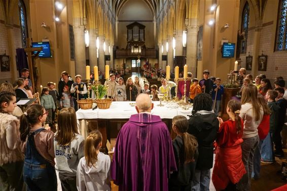 Gezinsviering Aswoensdag met vormelingen - Lommel