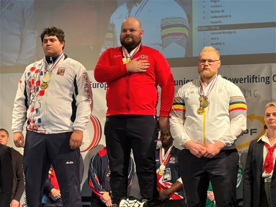 Giel Hendriks 3de op Junior EK Powerliften - Lommel