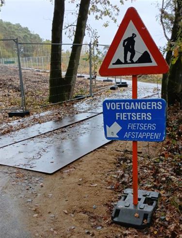 Gladde platen op fietspad militair domein - Hechtel-Eksel