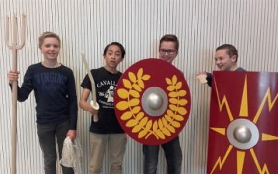 Gladiatoren komen tot leven in Agnetencollege - Peer