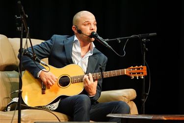 Glenn Claes in Café Akoestika - Beringen