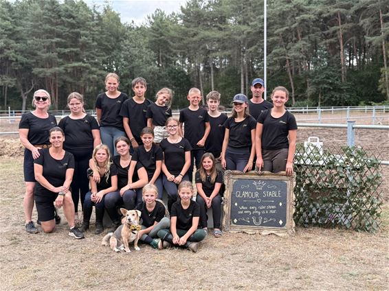 Glitter en glamour op ponykamp - Pelt