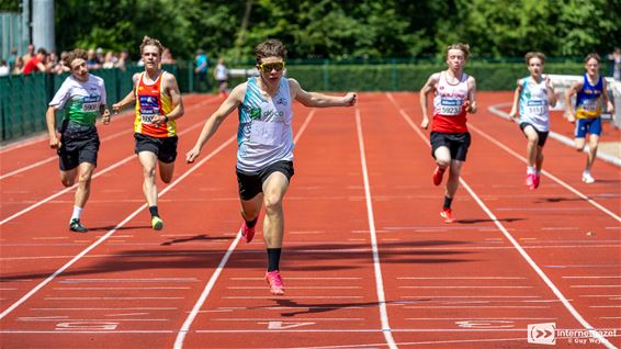 Grote belangstelling voor Prov. Kamp. Meerkamp - Pelt