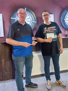 Gunther en Steffie de beste in Foute Darts - Lommel