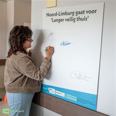 Hechtel-Eksel tekent 'Langer veilig thuis'-charter - Hechtel-Eksel