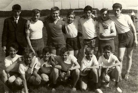 Herinneringen: de KAJ-ploeg uit 1965 - Neerpelt