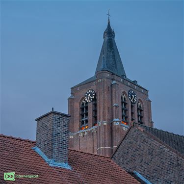 Het verhaal van de Reus tijdelijk buiten dienst - Peer