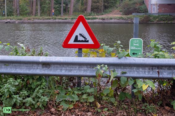 Het Verkeerde Verkeersbord - Pelt