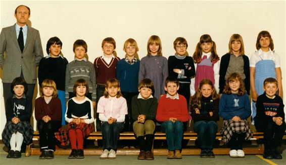 Het vierde leerjaar B in Lille 1981 - Neerpelt