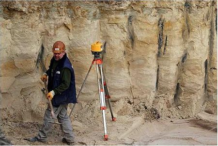 Het 'zuilensysteem' van de parkeergarage - Neerpelt