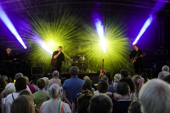 Beringen - Holliz charmeert Parkies