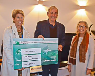 Inner Wheel schenkt 3000 euro aan Zorghuis - Beringen