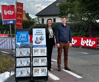 Jehova's getuigen in het spoor van het EK - Beringen