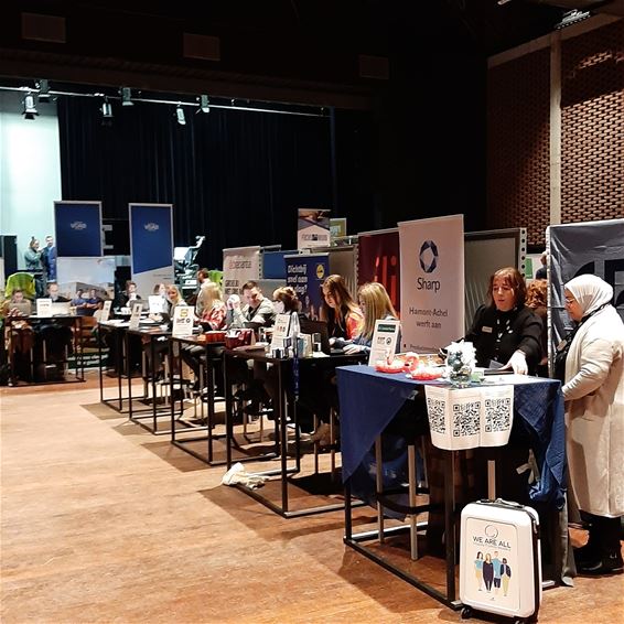 Jobbeurs in 't Poorthuis voor anderstaligen - Peer