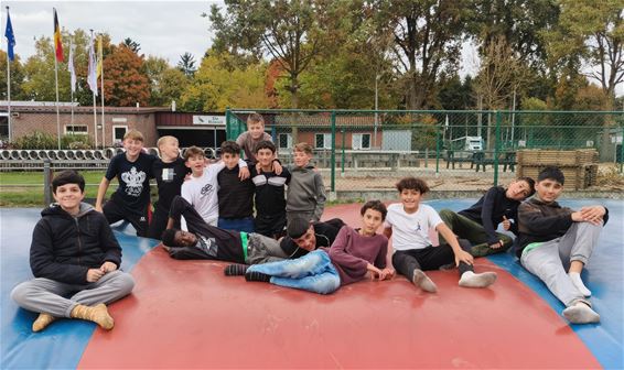Juniors op zoek naar ‘Bestemming X’ - Pelt