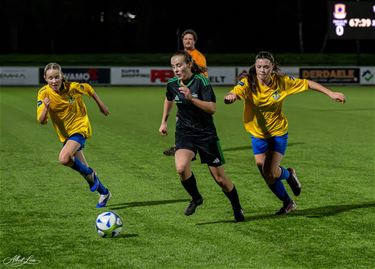 Kadijk Dames krijgen acht goals om de oren - Pelt