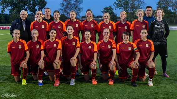 Kadijk-dames starten met doelpuntenregen - Pelt