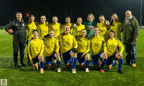 Kadijk-dames winnen, mét staatsieportret - Pelt