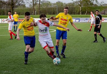 Kadijk SK B verliest van W. Koersel B - Pelt